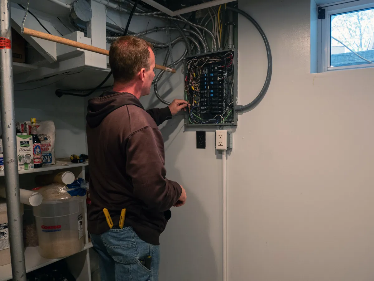 How Electrical Panel Optimization Saves Energy